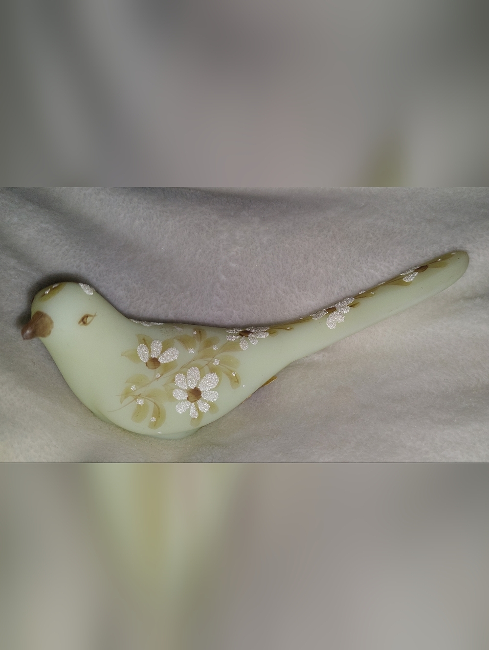 Fenton Bird of Happiness figurine made of satin custard glass EUC SMOKE FREE